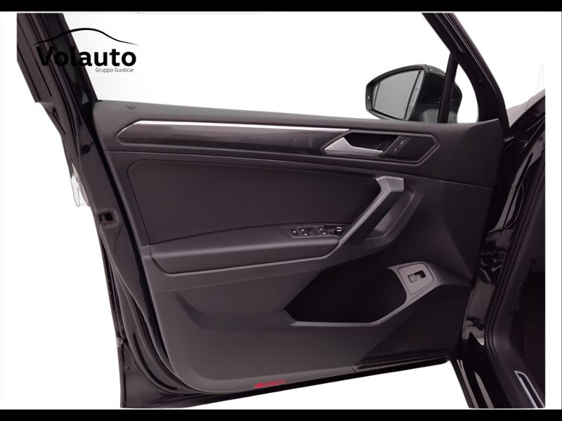 GuidiCar - VOLKSWAGEN Tiguan 2021 Tiguan Allspace 2.0 tdi Advanced R-Line Exterior Pack 150cv 7p.ti dsg Usato