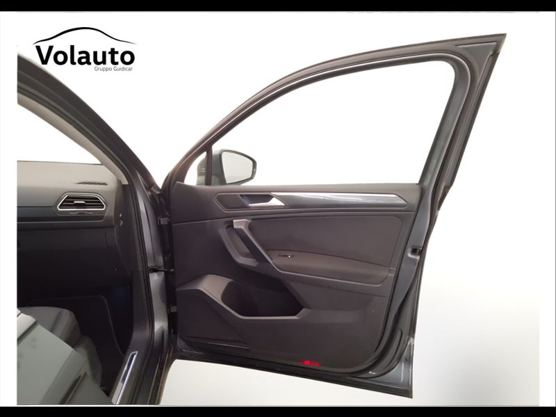 GuidiCar - VOLKSWAGEN Tiguan 2021 Tiguan Allspace 2.0 tdi Business 150cv 7p.ti dsg Usato