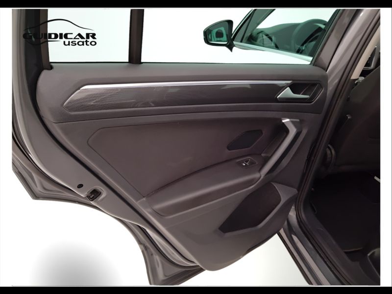 GuidiCar - VOLKSWAGEN Tiguan 2019 Tiguan 2.0 tdi Advanced 4motion 150cv dsg Usato