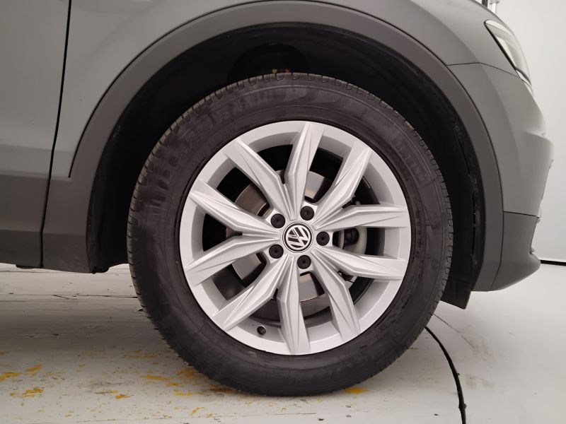 GuidiCar - VOLKSWAGEN Tiguan 2019 Tiguan 2.0 tdi Advanced 4motion 150cv dsg Usato