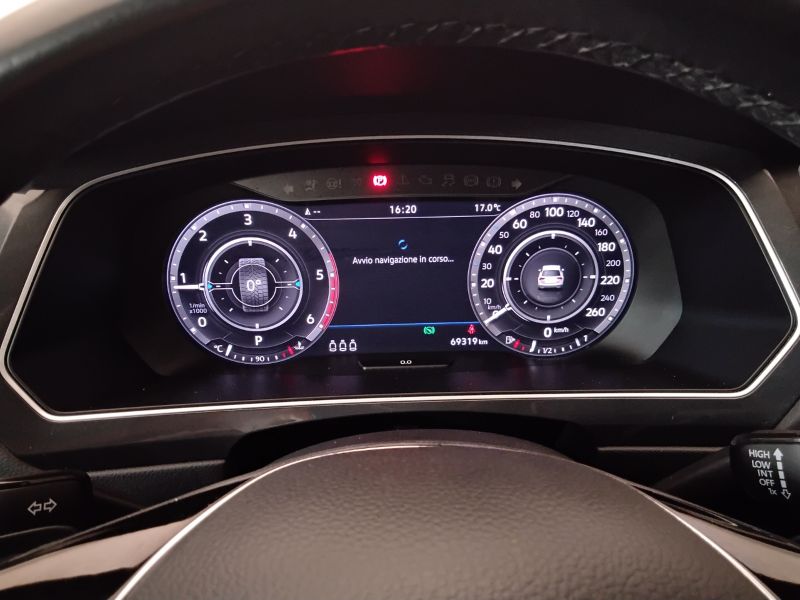 GuidiCar - VOLKSWAGEN Tiguan 2019 Tiguan 2.0 tdi Sport 150cv dsg Usato