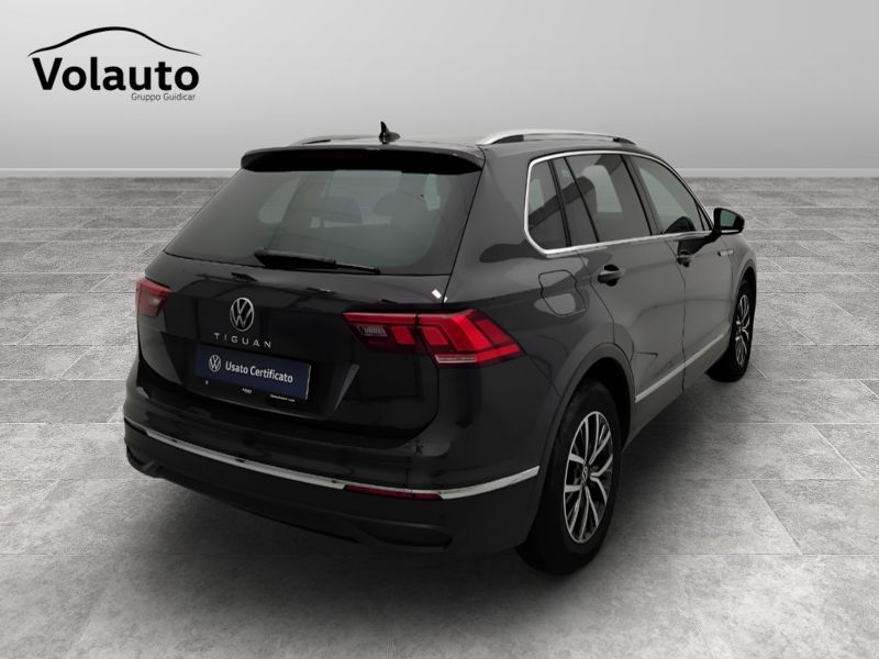 GuidiCar - VOLKSWAGEN Tiguan 2023 Tiguan 1.5 tsi act Life 150cv dsg Usato