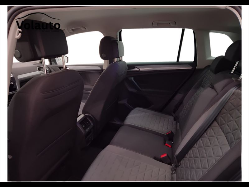GuidiCar - VOLKSWAGEN Tiguan 2023 Tiguan 1.5 tsi act Life 150cv dsg Usato