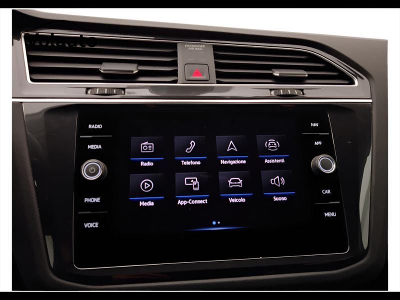 GuidiCar - VOLKSWAGEN Tiguan 2023 Tiguan 1.5 tsi act Life 150cv dsg Usato