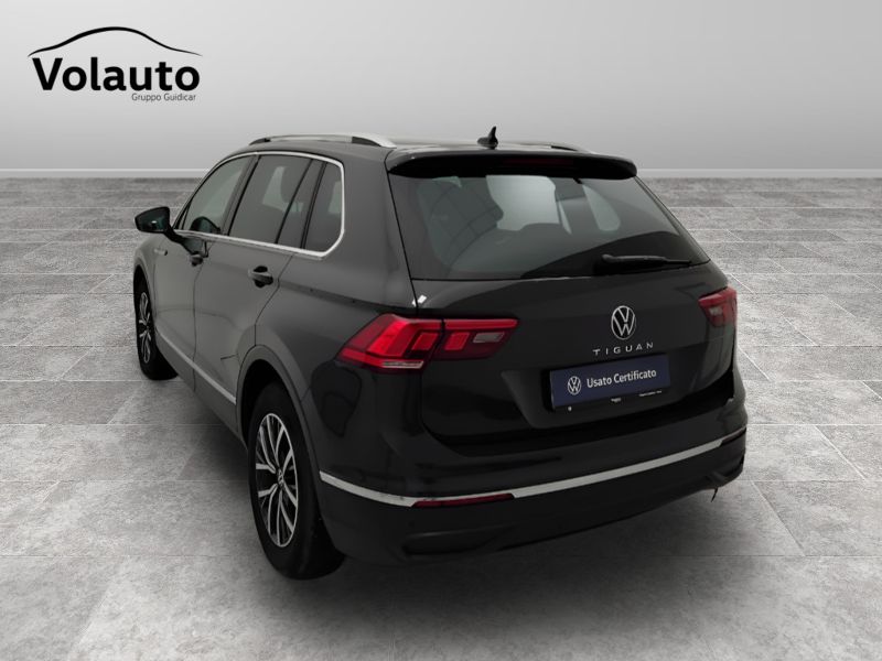 GuidiCar - VOLKSWAGEN Tiguan 2023 Tiguan 1.5 tsi act Life 150cv dsg Usato