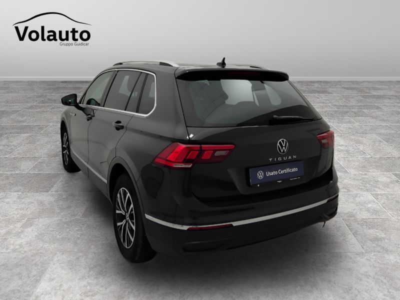 GuidiCar - VOLKSWAGEN Tiguan 2023 Tiguan 1.5 tsi act Life 150cv dsg Usato