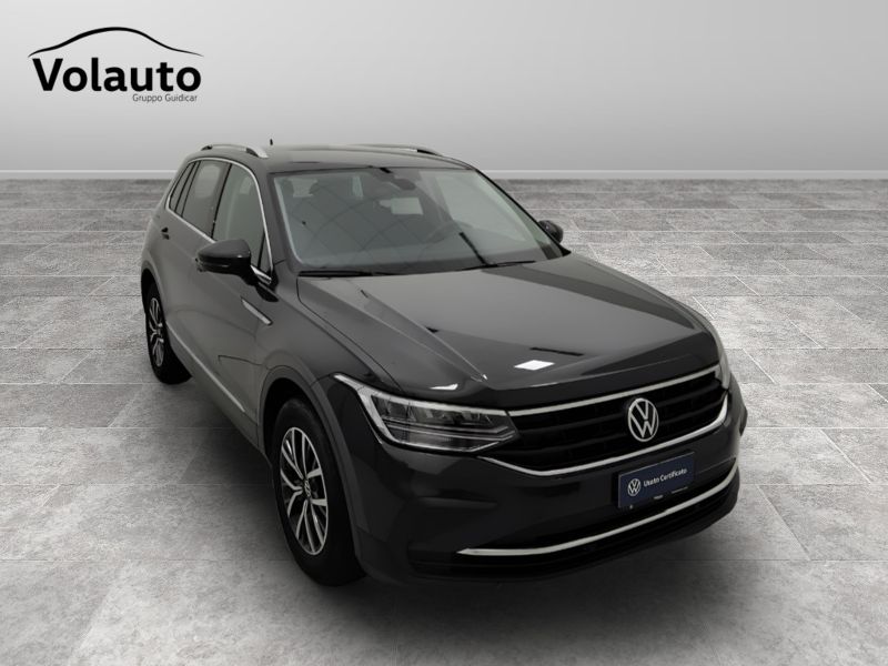 GuidiCar - VOLKSWAGEN Tiguan 2023 Tiguan 1.5 tsi act Life 150cv dsg Usato