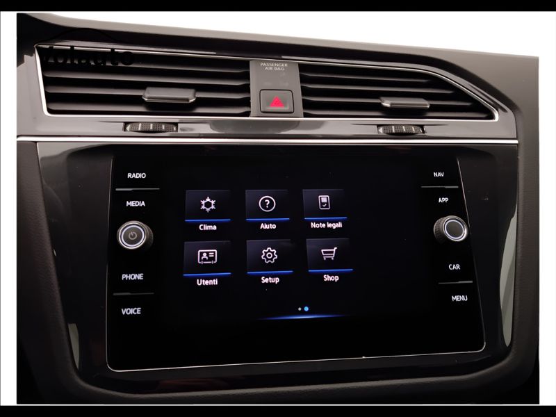 GuidiCar - VOLKSWAGEN Tiguan 2023 Tiguan 1.5 tsi act Life 150cv dsg Usato