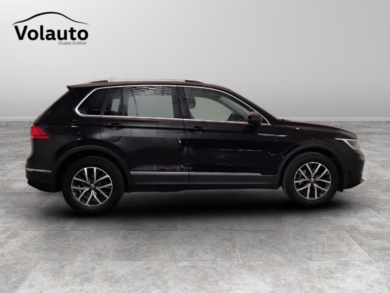 GuidiCar - VOLKSWAGEN Tiguan 2020 Tiguan 1.5 tsi act Life 150cv Usato