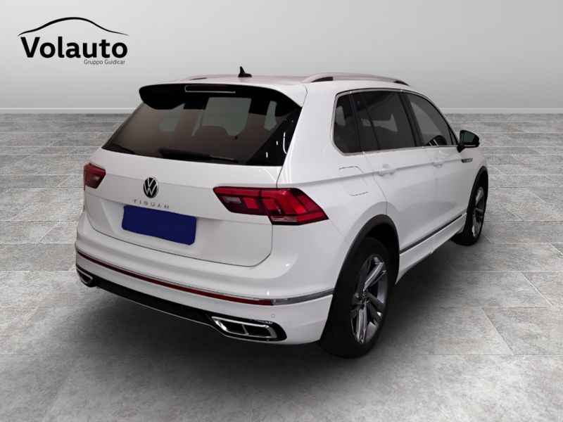 GuidiCar - VOLKSWAGEN Tiguan 2020 Tiguan 1.5 tsi act R-Line 150cv dsg Usato
