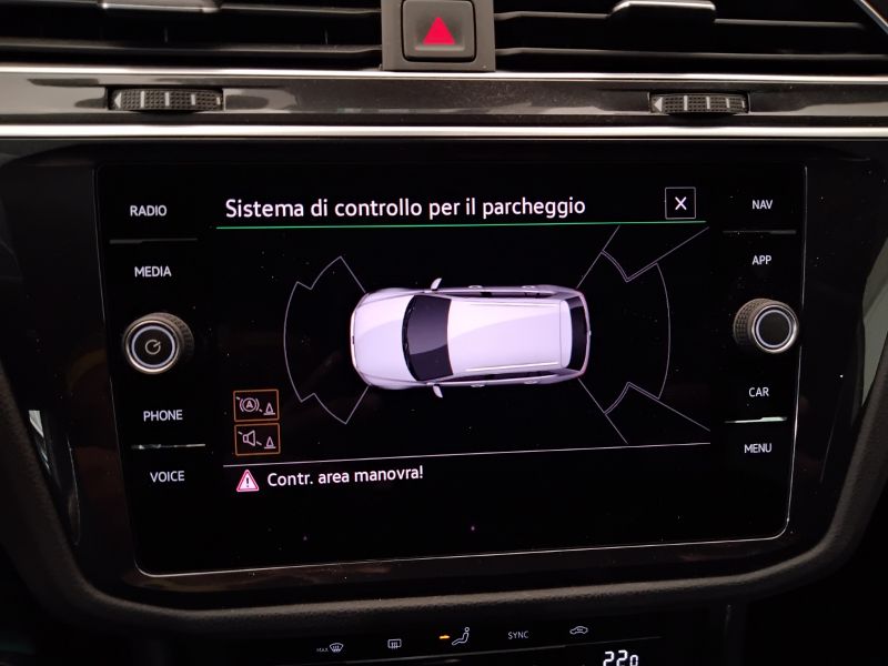 GuidiCar - VOLKSWAGEN Tiguan 2020 Tiguan 1.5 tsi act R-Line 150cv dsg Usato