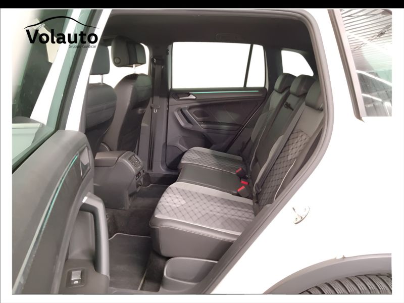 GuidiCar - VOLKSWAGEN Tiguan 2020 Tiguan 1.5 tsi act R-Line 150cv dsg Usato