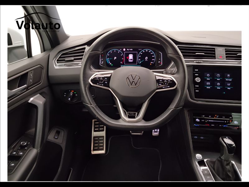 GuidiCar - VOLKSWAGEN Tiguan 2021 Tiguan 1.5 tsi act R-Line 150cv dsg Usato