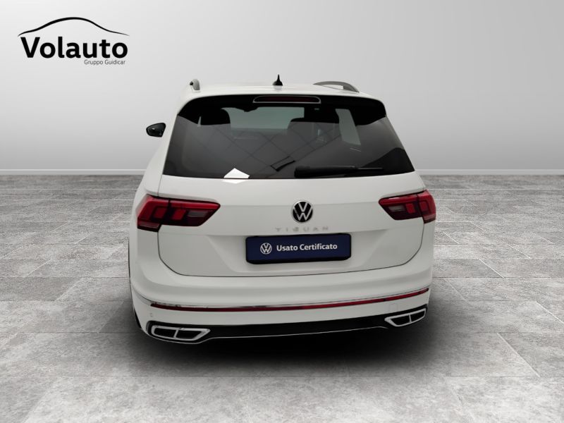 GuidiCar - VOLKSWAGEN Tiguan 2021 Tiguan 1.5 tsi act R-Line 150cv dsg Usato