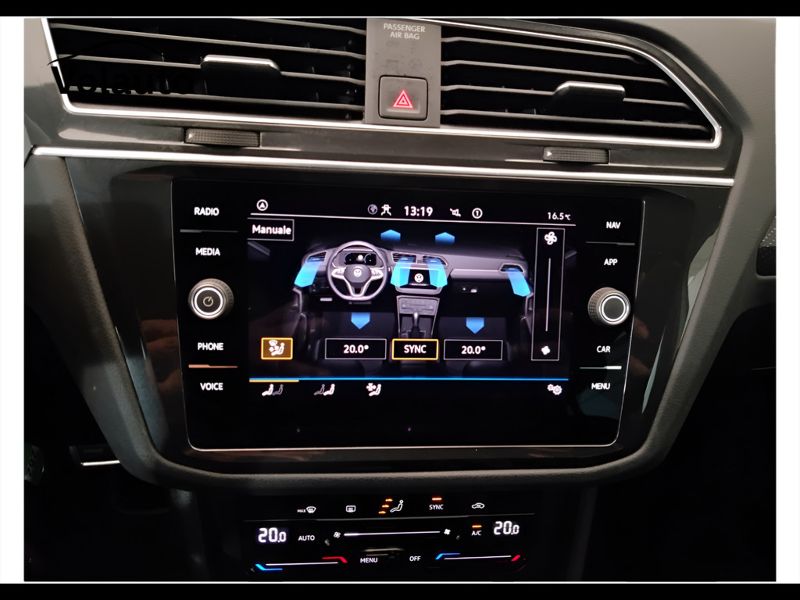 GuidiCar - VOLKSWAGEN Tiguan 2021 Tiguan 1.5 tsi act R-Line 150cv dsg Usato