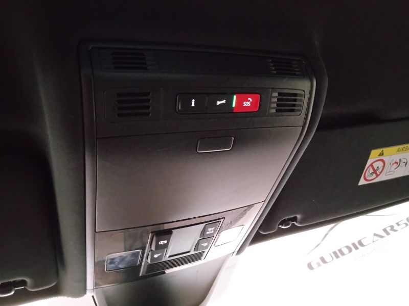 GuidiCar - VOLKSWAGEN Tiguan 2021 Tiguan 1.5 tsi act R-Line 150cv dsg Usato