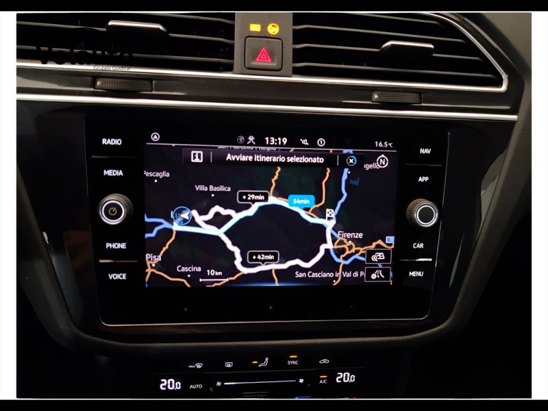 GuidiCar - VOLKSWAGEN Tiguan 2021 Tiguan 1.5 tsi act R-Line 150cv dsg Usato