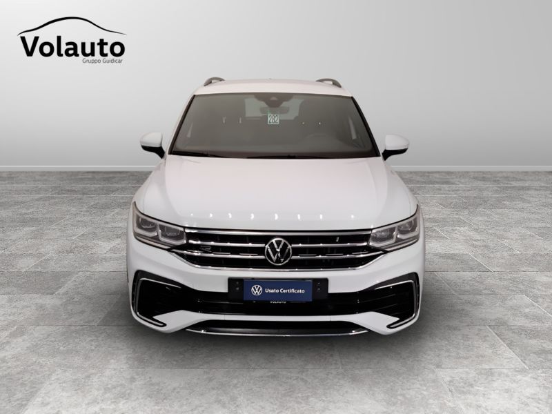 GuidiCar - VOLKSWAGEN Tiguan 2021 Tiguan 1.5 tsi act R-Line 150cv dsg Usato