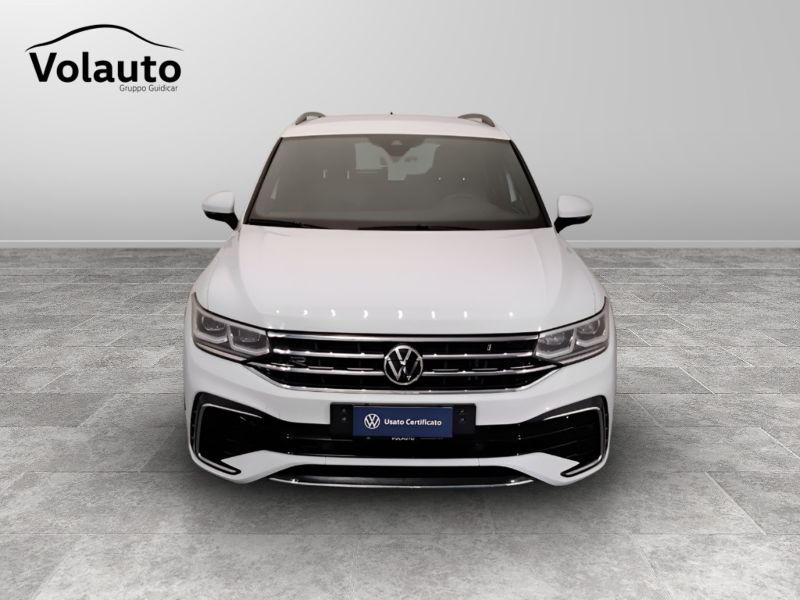 GuidiCar - VOLKSWAGEN Tiguan 2021 Tiguan 1.5 tsi act R-Line 150cv dsg Usato