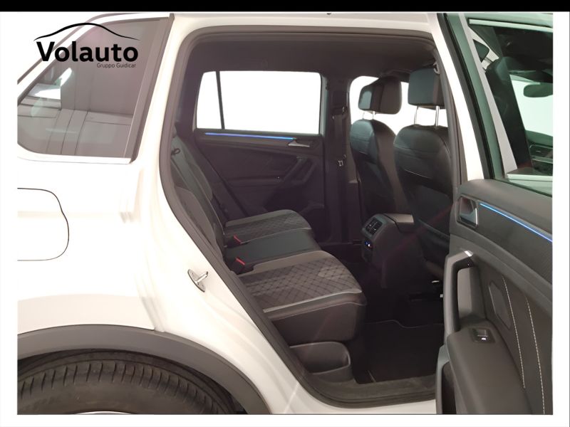 GuidiCar - VOLKSWAGEN Tiguan 2021 Tiguan 1.5 tsi act R-Line 150cv dsg Usato
