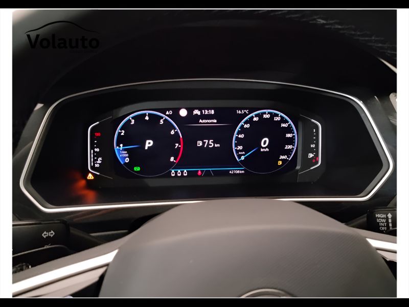 GuidiCar - VOLKSWAGEN Tiguan 2021 Tiguan 1.5 tsi act R-Line 150cv dsg Usato