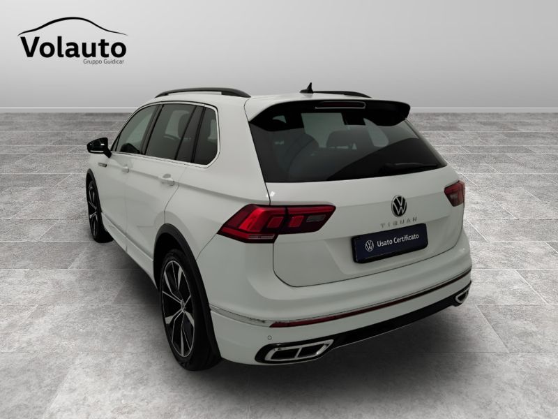 GuidiCar - VOLKSWAGEN Tiguan 2021 Tiguan 1.5 tsi act R-Line 150cv dsg Usato