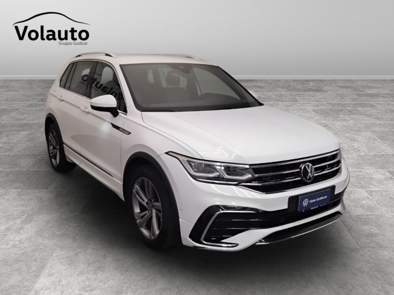 GuidiCar - VOLKSWAGEN Tiguan 2022 Tiguan 1.5 tsi act R-Line 150cv dsg Usato