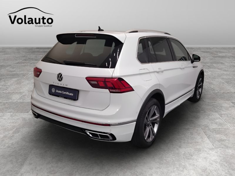 GuidiCar - VOLKSWAGEN Tiguan 2022 Tiguan 1.5 tsi act R-Line 150cv dsg Usato
