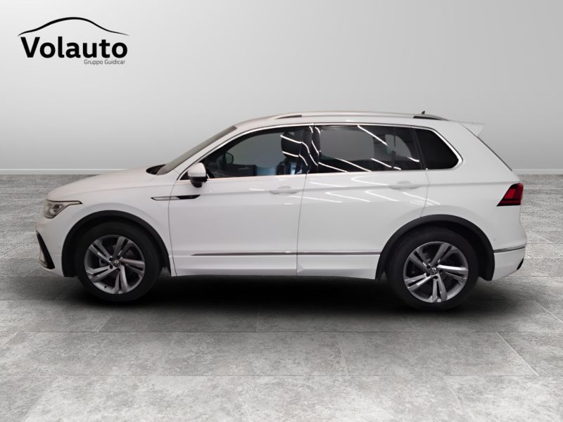 GuidiCar - VOLKSWAGEN Tiguan 2022 Tiguan 1.5 tsi act R-Line 150cv dsg Usato