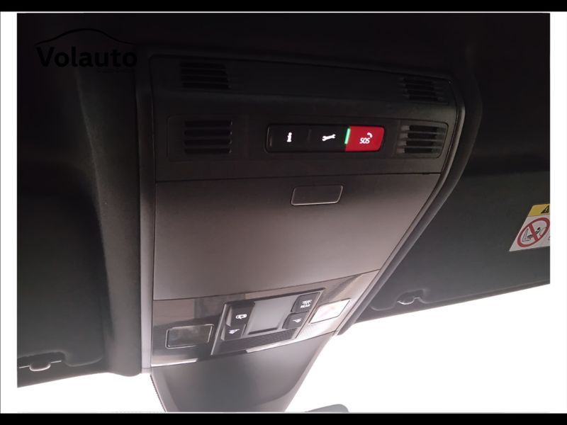 GuidiCar - VOLKSWAGEN Tiguan 2022 Tiguan 1.5 tsi act R-Line 150cv dsg Usato
