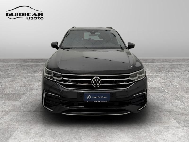 GuidiCar - VOLKSWAGEN Tiguan 2022 Tiguan 1.5 tsi act R-Line 150cv dsg Usato
