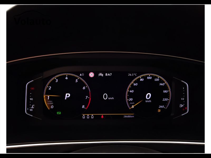 GuidiCar - VOLKSWAGEN Tiguan 2022 Tiguan 1.5 tsi act R-Line 150cv dsg Usato