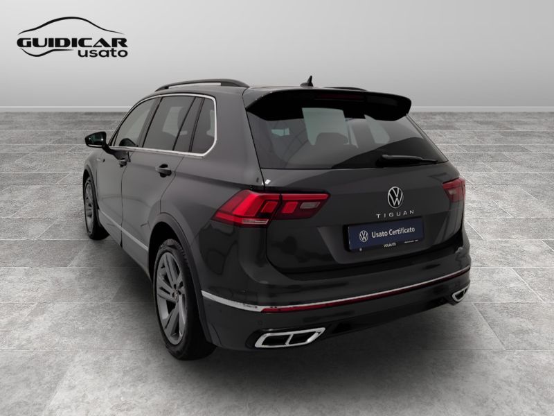 GuidiCar - VOLKSWAGEN Tiguan 2022 Tiguan 1.5 tsi act R-Line 150cv dsg Usato