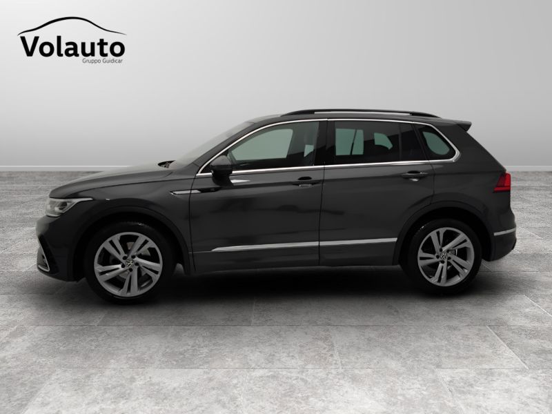GuidiCar - VOLKSWAGEN Tiguan 2022 Tiguan 1.5 tsi act R-Line 150cv dsg Usato