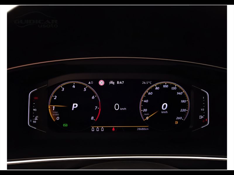 GuidiCar - VOLKSWAGEN Tiguan 2022 Tiguan 1.5 tsi act R-Line 150cv dsg Usato