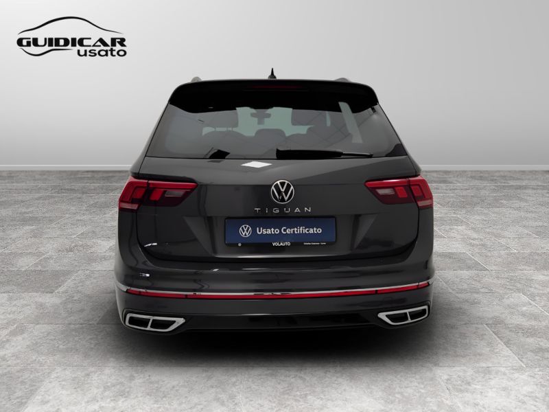GuidiCar - VOLKSWAGEN Tiguan 2022 Tiguan 1.5 tsi act R-Line 150cv dsg Usato