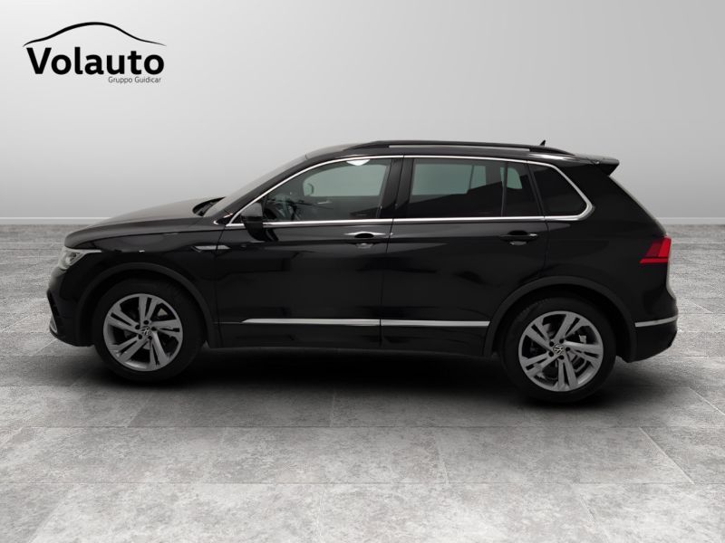 GuidiCar - VOLKSWAGEN Tiguan 2023 Tiguan 1.5 tsi act R-Line 150cv dsg Usato