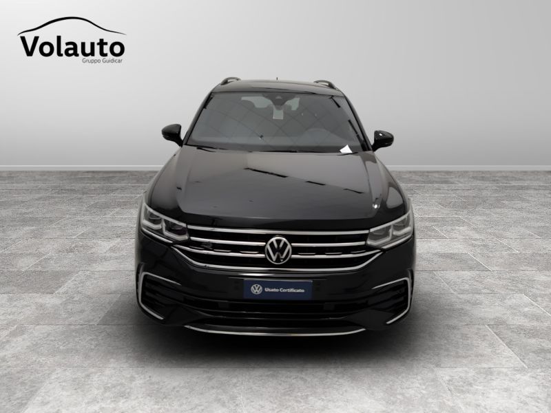GuidiCar - VOLKSWAGEN Tiguan 2023 Tiguan 1.5 tsi act R-Line 150cv dsg Usato