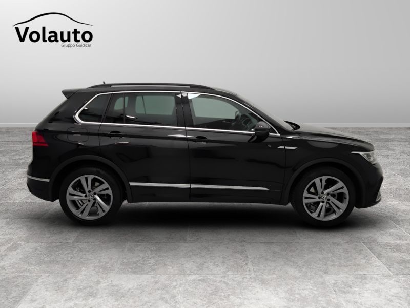 GuidiCar - VOLKSWAGEN Tiguan 2023 Tiguan 1.5 tsi act R-Line 150cv dsg Usato