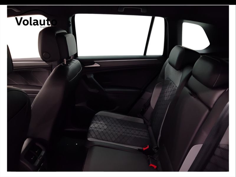 GuidiCar - VOLKSWAGEN Tiguan 2023 Tiguan 1.5 tsi act R-Line 150cv dsg Usato
