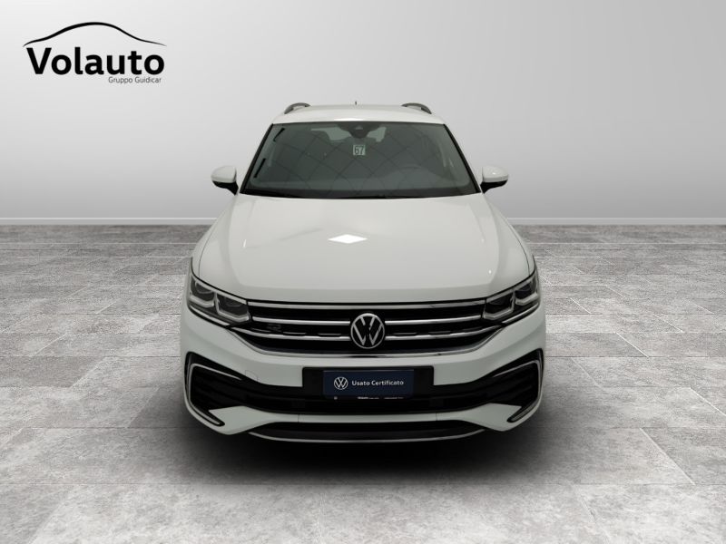 GuidiCar - VOLKSWAGEN Tiguan 2023 Tiguan 1.5 tsi act R-Line 150cv dsg Usato
