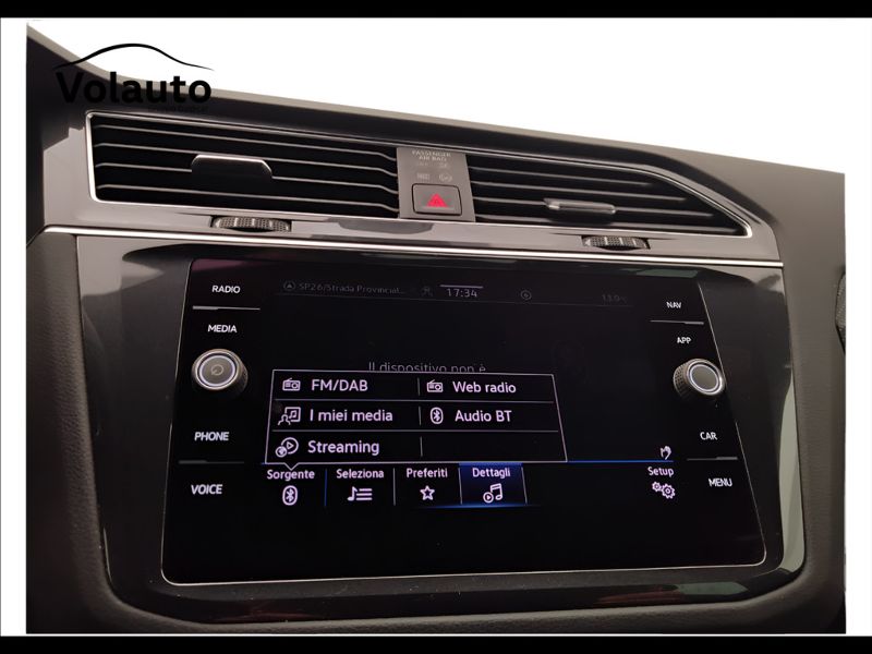 GuidiCar - VOLKSWAGEN Tiguan 2023 Tiguan 1.5 tsi act R-Line 150cv dsg Usato