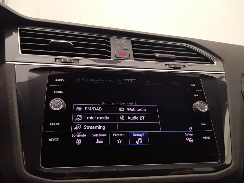 GuidiCar - VOLKSWAGEN Tiguan 2023 Tiguan 1.5 tsi act R-Line 150cv dsg Usato