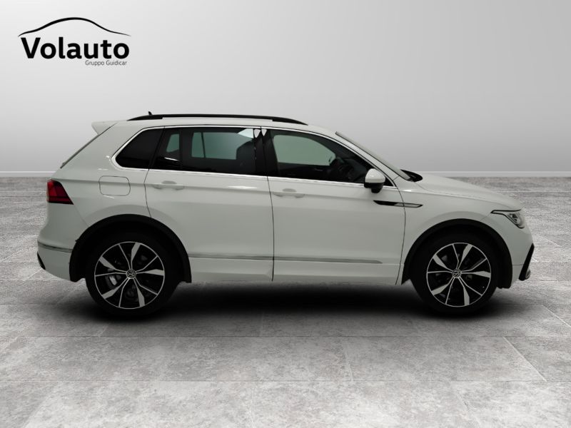 GuidiCar - VOLKSWAGEN Tiguan 2023 Tiguan 1.5 tsi act R-Line 150cv dsg Usato