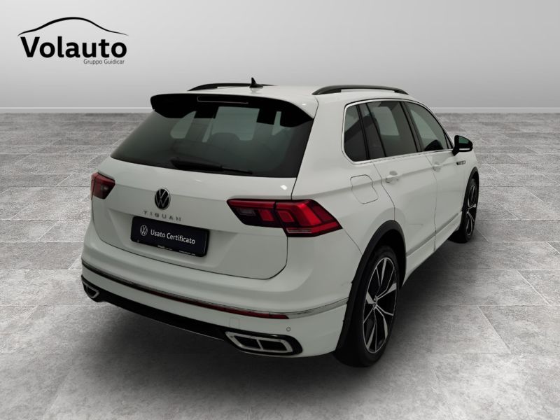GuidiCar - VOLKSWAGEN Tiguan 2023 Tiguan 1.5 tsi act R-Line 150cv dsg Usato