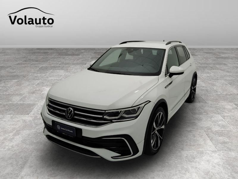 GuidiCar - VOLKSWAGEN Tiguan 2023 Tiguan 1.5 tsi act R-Line 150cv dsg Usato