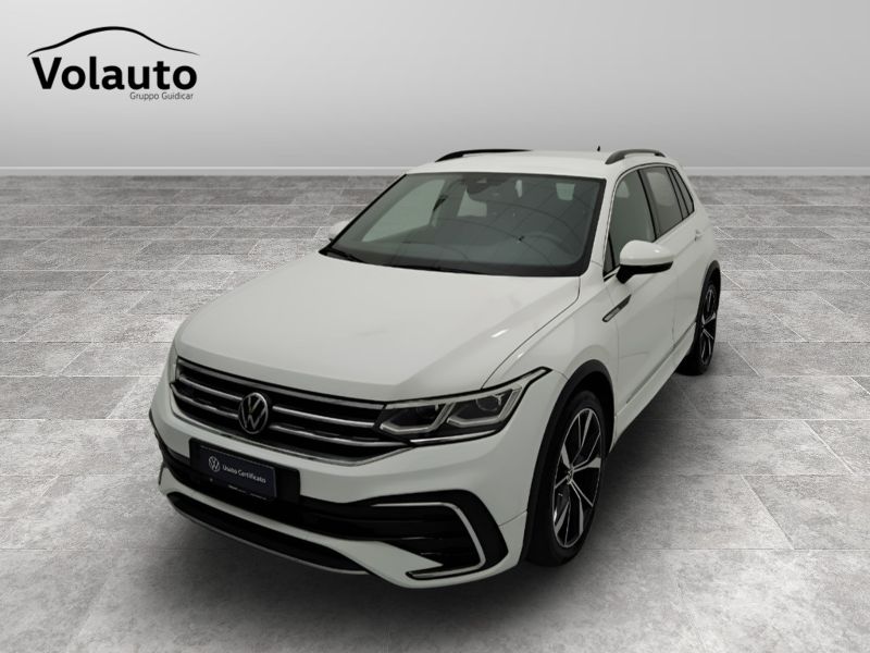 GuidiCar - VOLKSWAGEN Tiguan 2023 Tiguan 1.5 tsi act R-Line 150cv dsg Usato