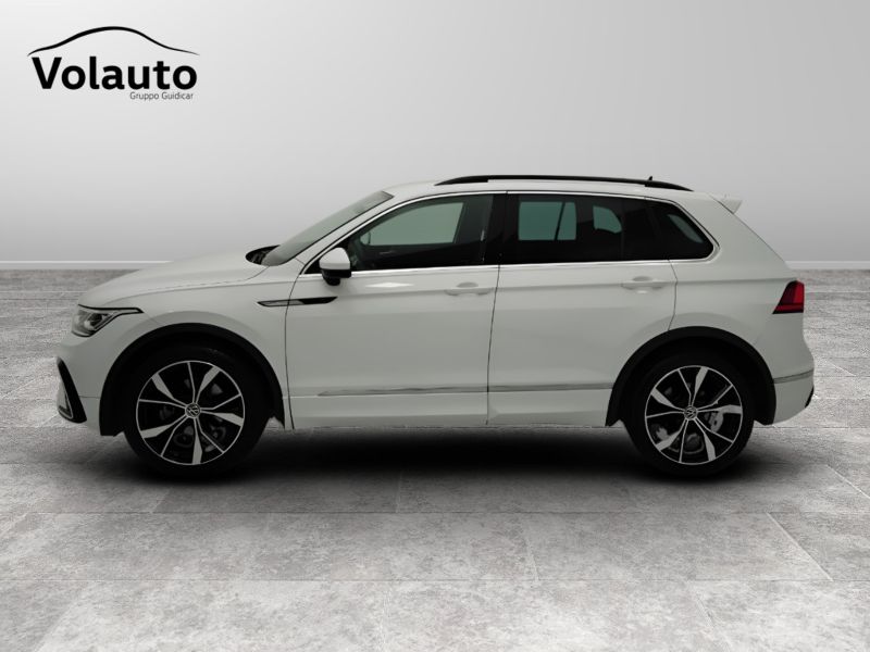 GuidiCar - VOLKSWAGEN Tiguan 2023 Tiguan 1.5 tsi act R-Line 150cv dsg Usato