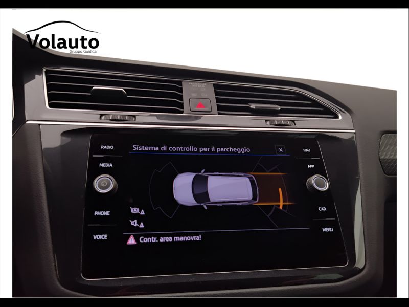 GuidiCar - VOLKSWAGEN Tiguan 2023 Tiguan 1.5 tsi act R-Line 150cv dsg Usato