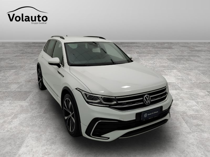 GuidiCar - VOLKSWAGEN Tiguan 2023 Tiguan 1.5 tsi act R-Line 150cv dsg Usato